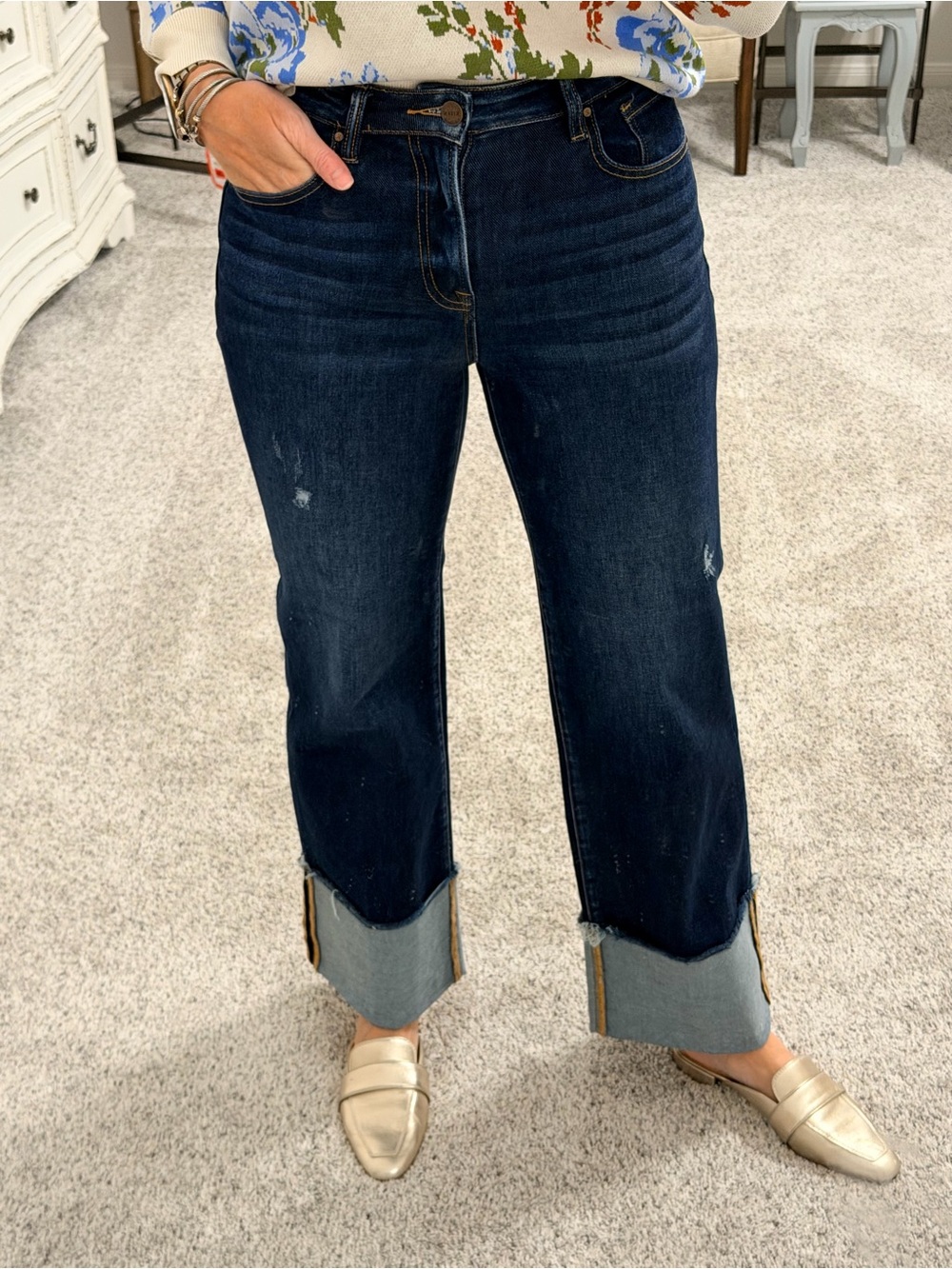 Risen wide cuff jeans size 5/27